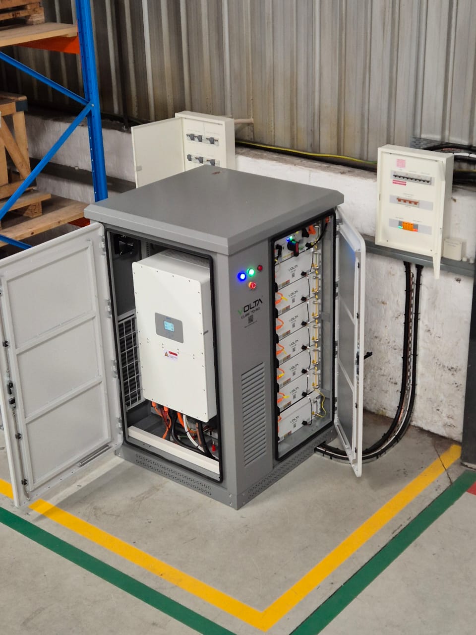 Industrial storage solutions installation